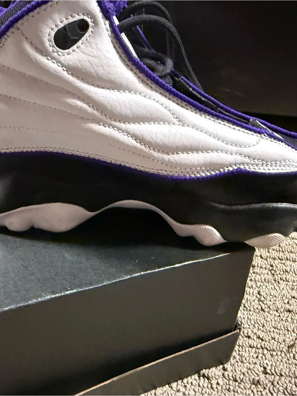 Youth Jordan Basketball Shoes, Black & Purple, Retro style